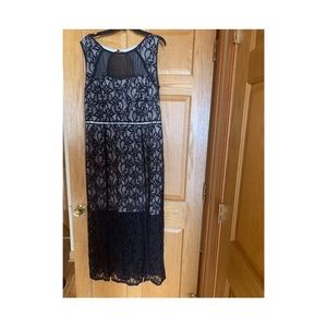 Great condition elegant black dress.